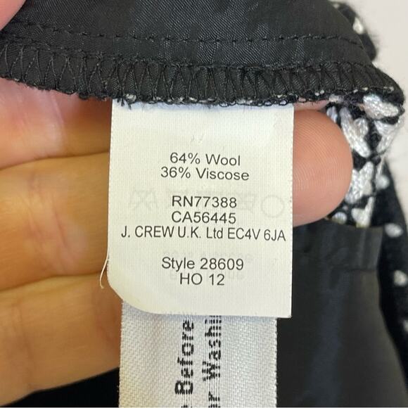 J. Crew, Cafe Capri, Polka Dot Wool Blend. Size 8. In excellent condition! - Picture 5 of 7